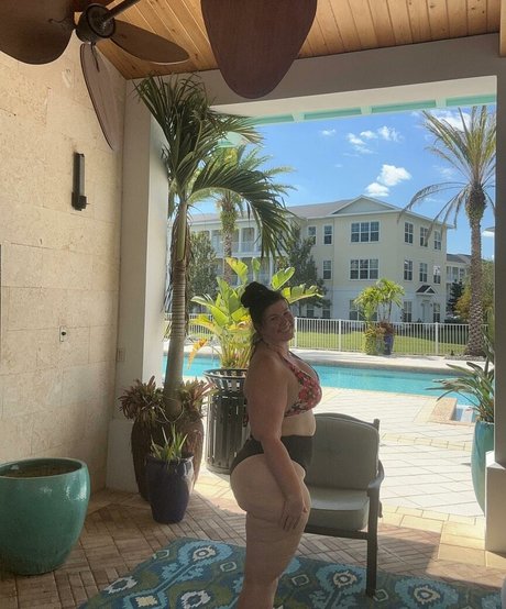 Crystal McBootay perfect model pictures