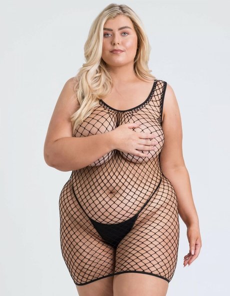 Izzy Nicholls nice actress pic