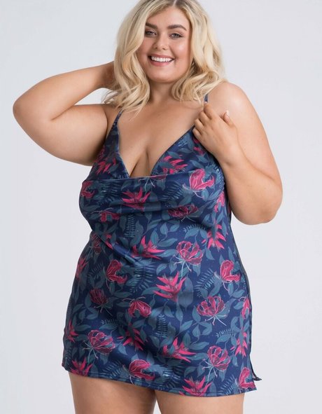 Izzy Nicholls xxx model image