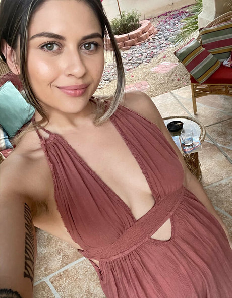 iheartfrankiiee pornographic model images