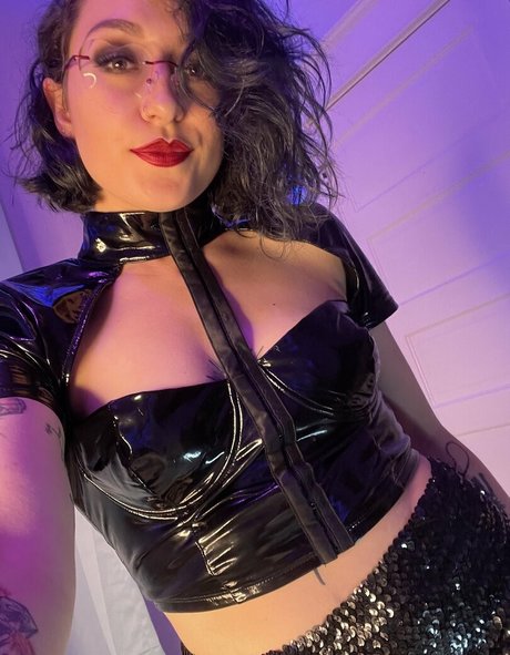 freesaradoesscience sexy star img