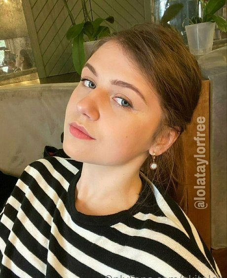 akitalea pornographic star galleries