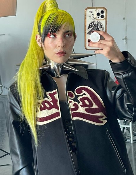 dorianelectra star perfect photo