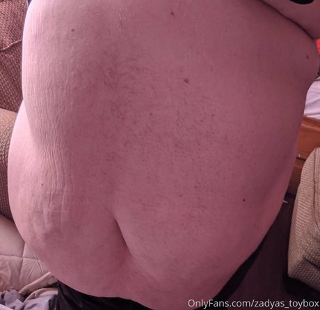 zadyas toybox sexy pornstar gallery