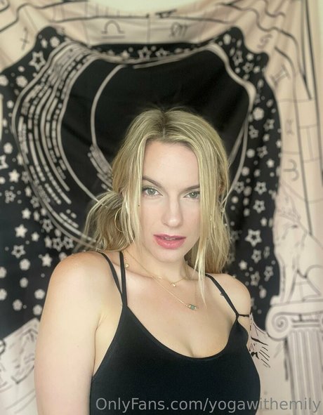yogawithemily sexy model image