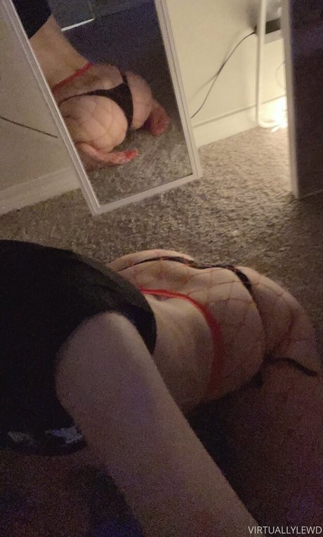 virtuallylewd pornstar hot pics