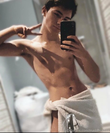 masterukfree model sex pics