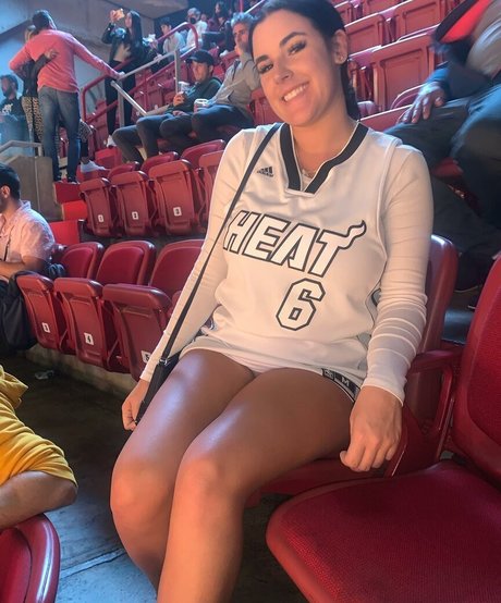 Lizzy Rae art pornstar photo