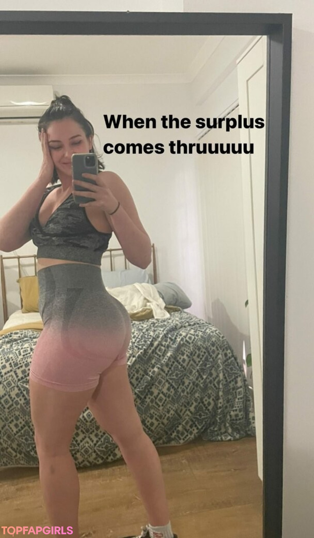 Shutupmichaelaa model free photo