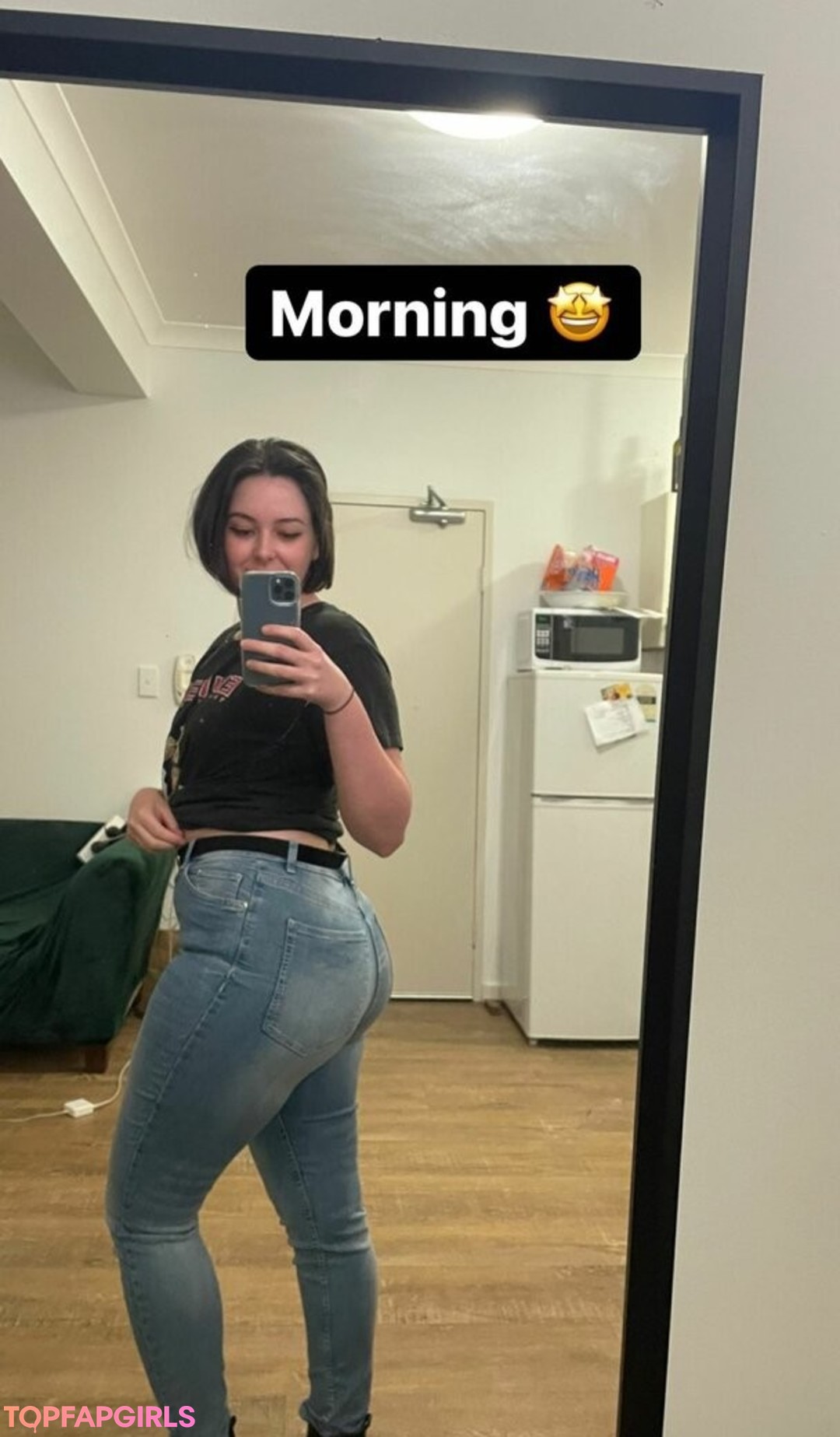 Shutupmichaelaa nudes actress gallery