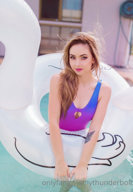 amythunderbolt star adult photos