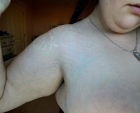 feedchromie adult actress gallery