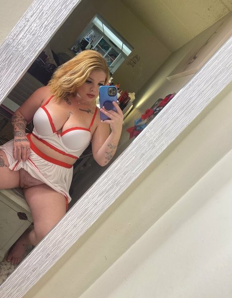 tiny onlyfans sexy nudes picture