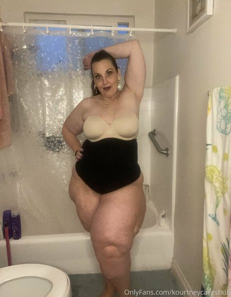 kourtneycakeshub art actress archive