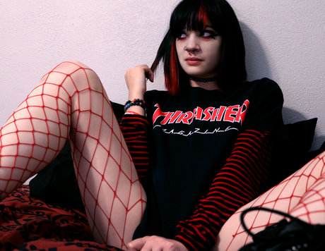 em h0rr0r sexy actress pic