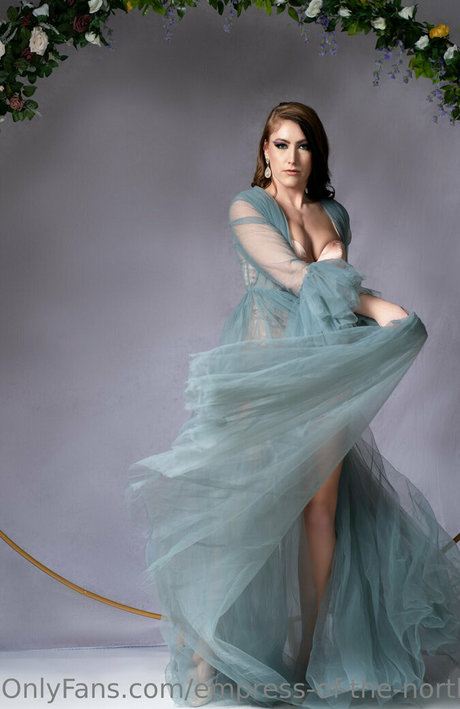 empress of the north star nude img