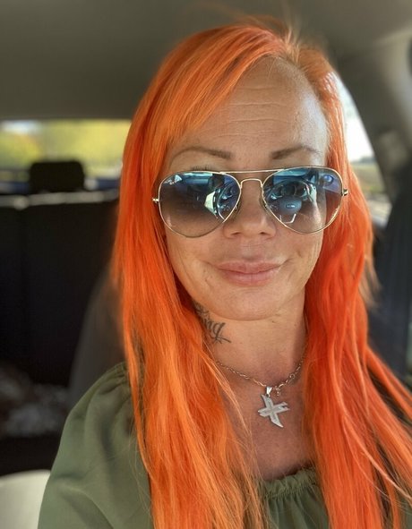 loving queent star nudes galleries