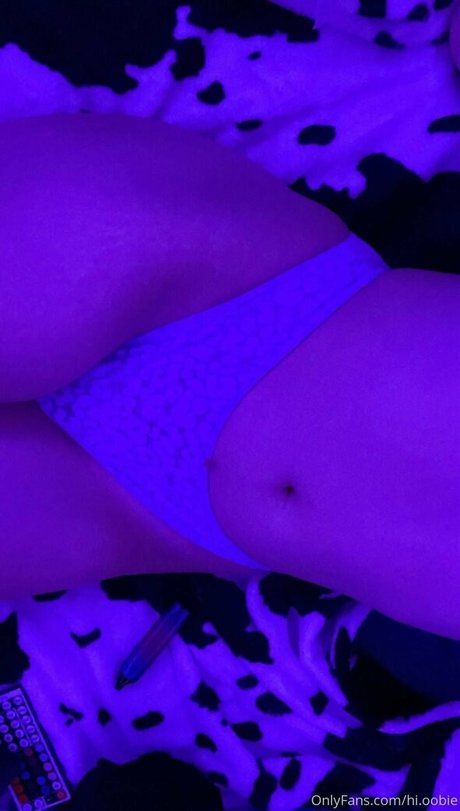 Hioobs naked model archive