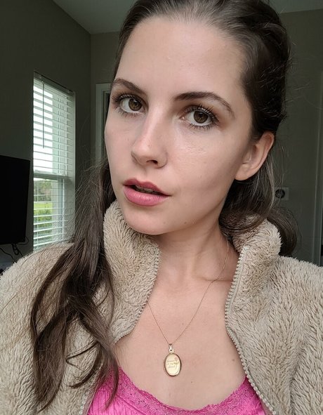 Trickyalice6 free model photos