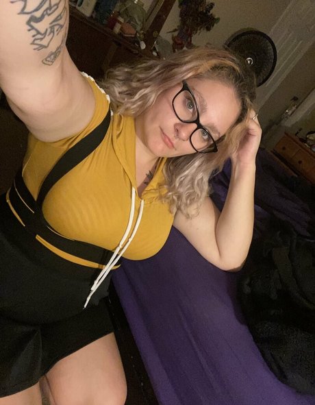 xo duckie pornstar pretty pic