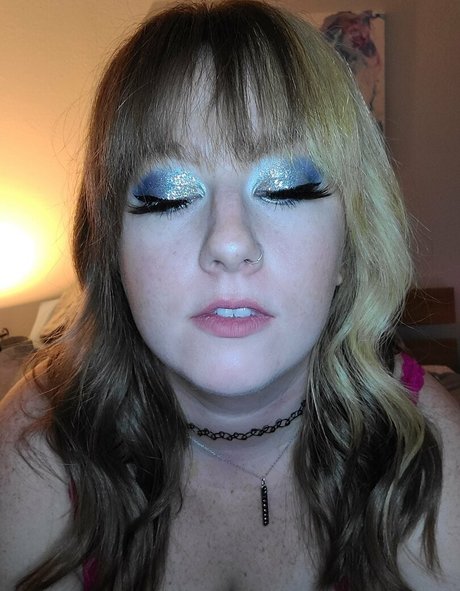 dominosweets free actress archive