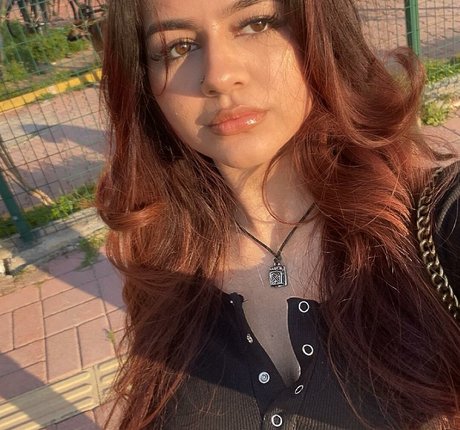 Suman Maria sexy actress pics