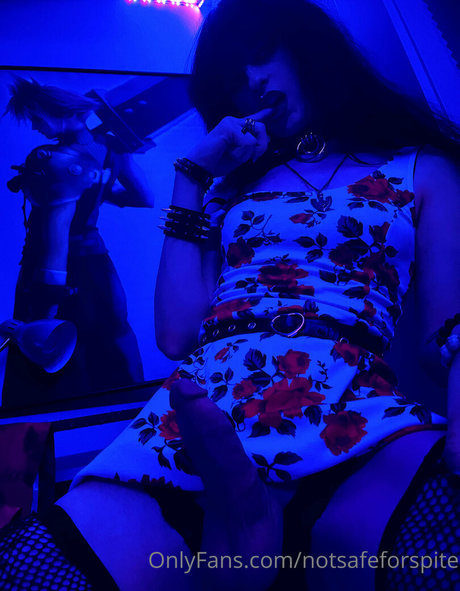 notsafeforspite top actress archive