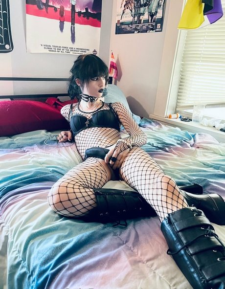 notsafeforspite porn star archive