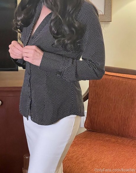 KSWifey beautiful model gallery