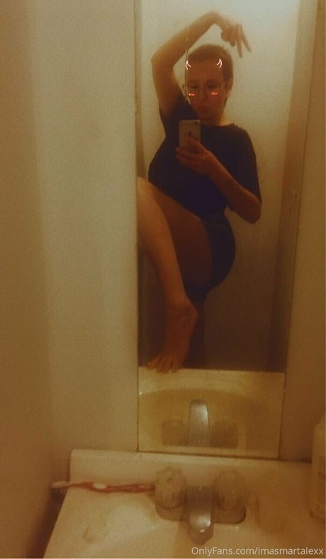 imasmartalexx sexy actress picture