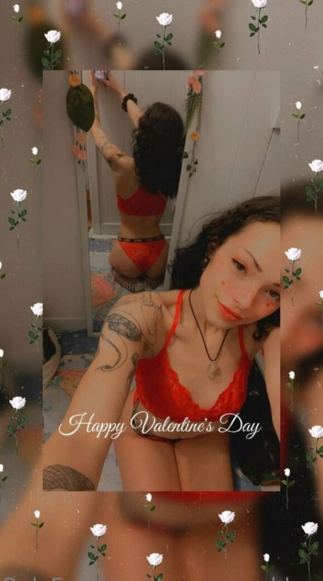 blossoming vixen hot model gallery