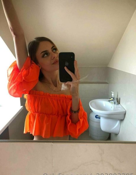 viktoria red erotic star images