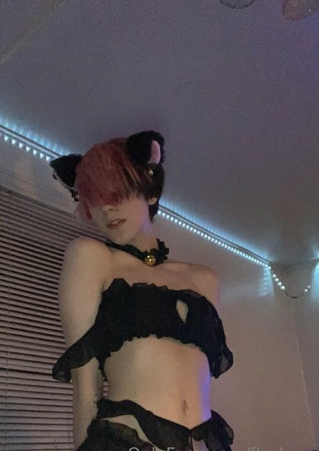 ftmleon model porn archive
