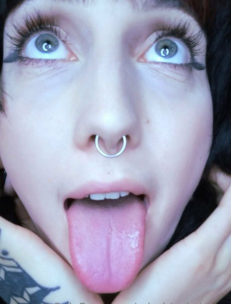 missblackcherry pretty pornstar pictures