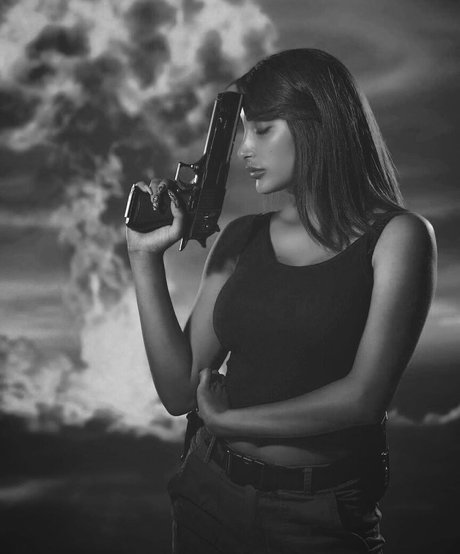 Chen Levi star naked image