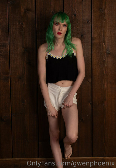 gwenphoenix naked actress gallery