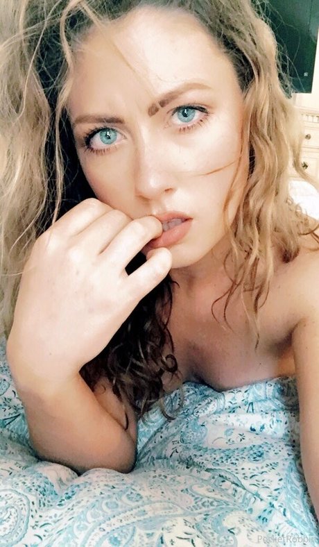 pocketrobbin pornstar perfect pics