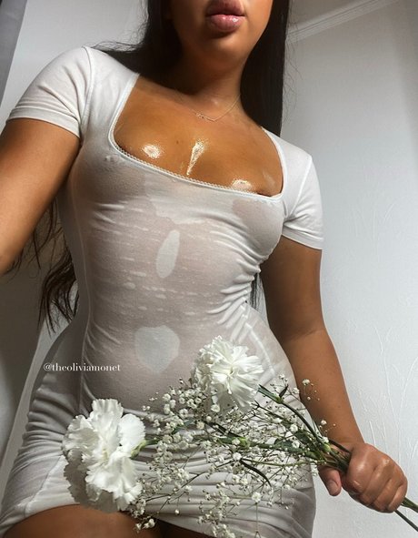 theoliviamonet perfect model pics