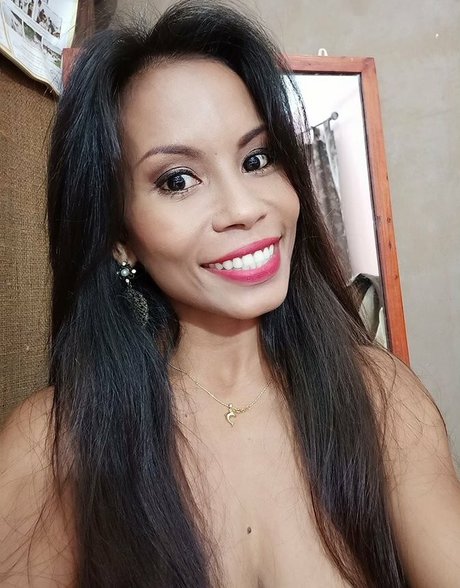 PaulaThai nice pornstar galleries