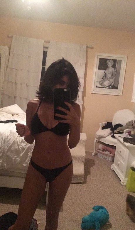 Mikaela Hoover erotic pornstar picture