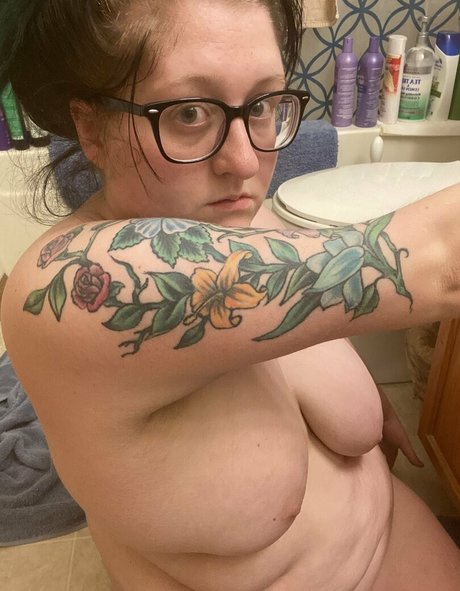 solag1998 exclusive pornstar photo