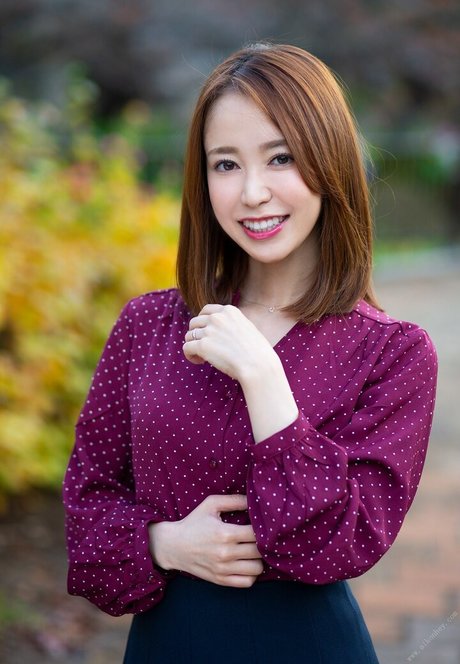 Yu Shinoda nude actress picture