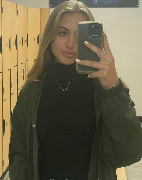 yourgirlzoey model art photos