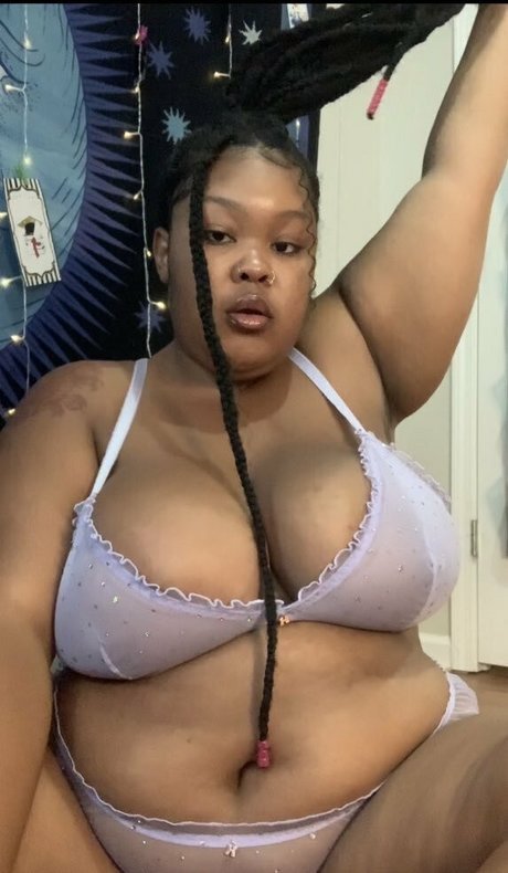 bimbosim22 model nude pic