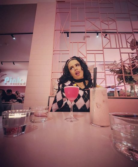 Tommi Terror nude star photo