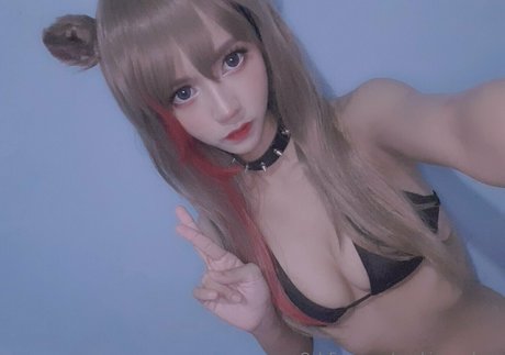 Machinegunkuro pornstar naked image