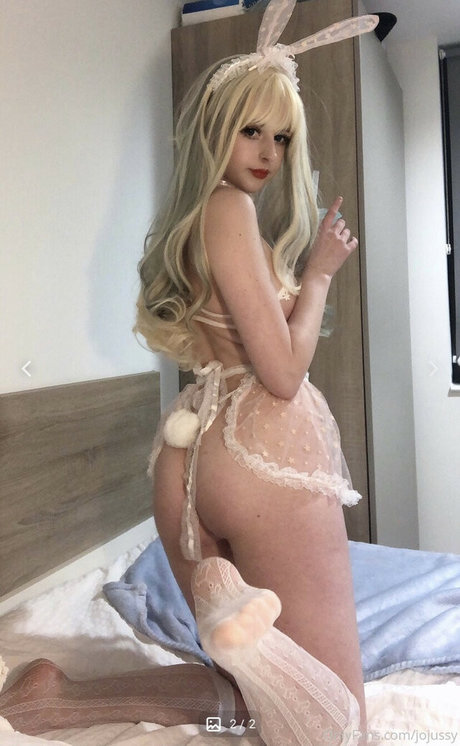 axaebe sexy star photo