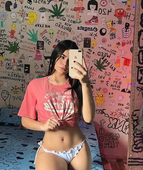 Djhully Amaral high quality actress photos