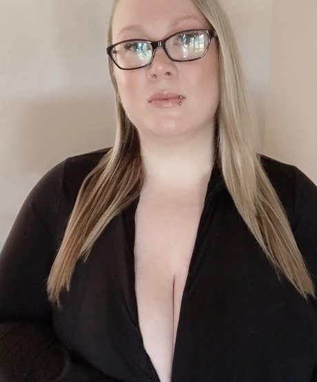 September Anderson model beautiful images