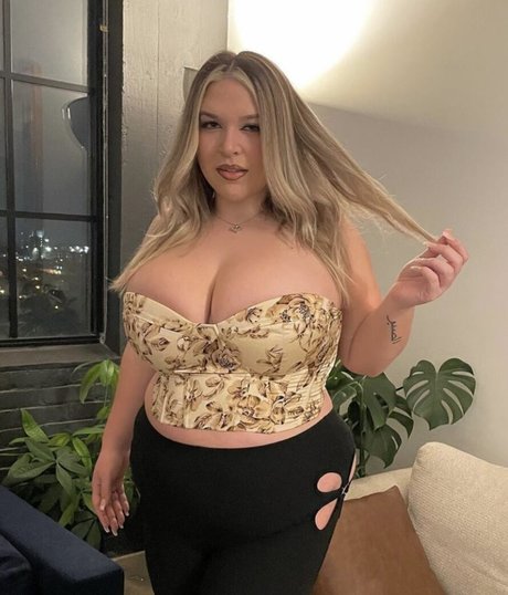 Sierra K nudes star images